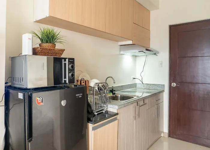 Apartment Bright & View At Casa Mira Towers